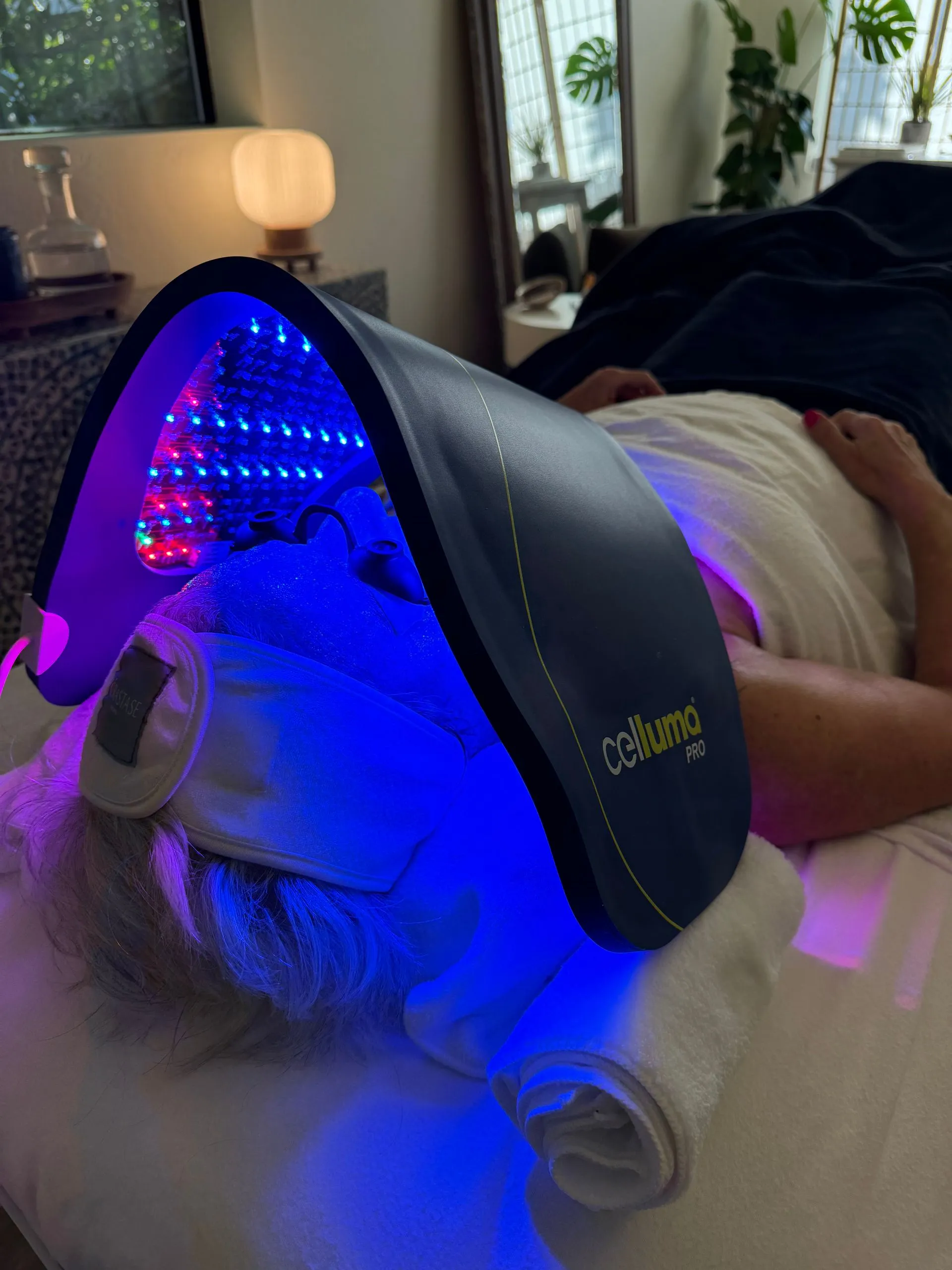 How Microcurrent with LED Therapy Rejuvenates Skin: Benefits and What to Expect